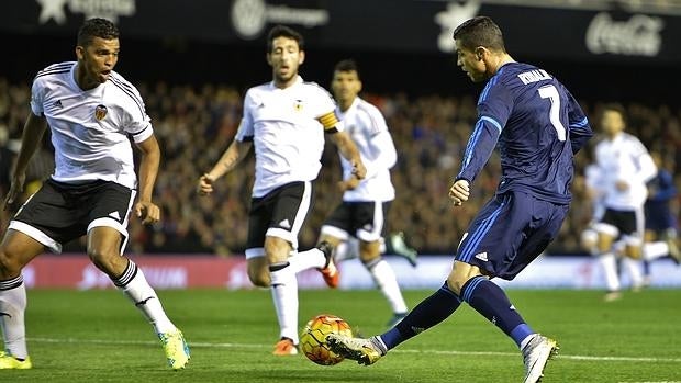 El Madrid se deja empatar en Mestalla