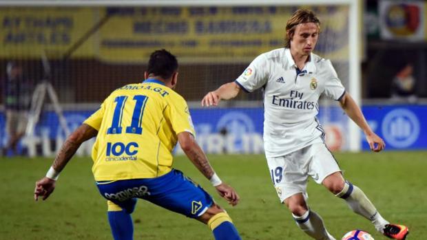 Modric pasa por el quirófano y alarga su baja