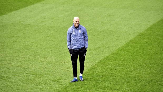 Zidane: «Queremos romper la maldición del campeón que no vuelve a ganar»