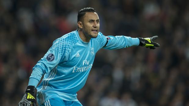 Keylor Navas pasa de la crucifixión a la gloria