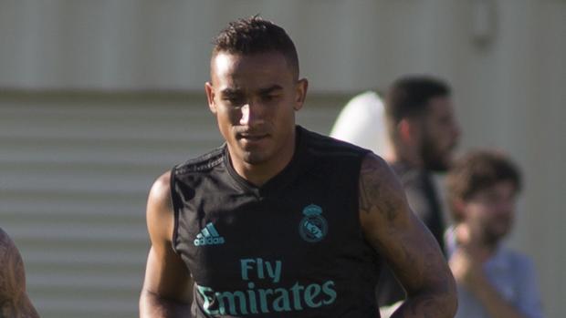 Zidane avanza la salida de Danilo del Madrid