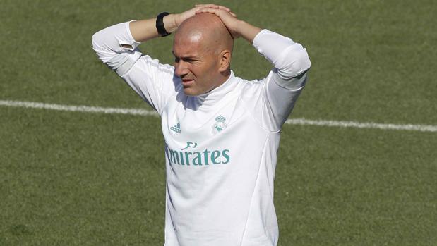 Zidane renueva hasta 2020: «Mi relación con el Real Madrid no es cuestión de dinero, sino de confianza»