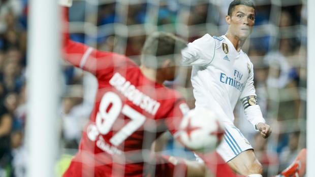 Cristiano ilumina la Champions