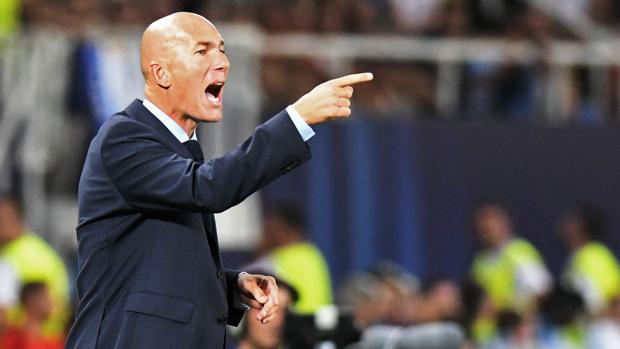 Isco sustituye a Benzema y vuelve Kroos