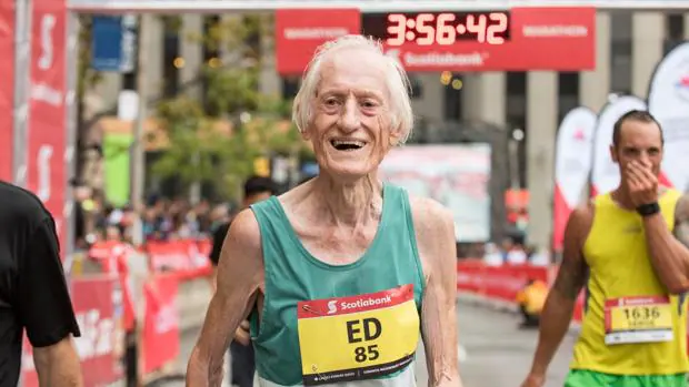 Así es el hombre de 85 años más rápido de la historia
