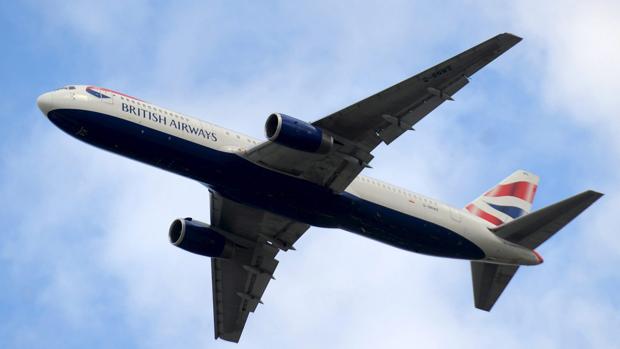 British Airways suspende a un piloto por hacerse fotos sexuales