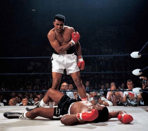 Muhammad Ali vs. Sonny Liston. Neil Leifer, 1965