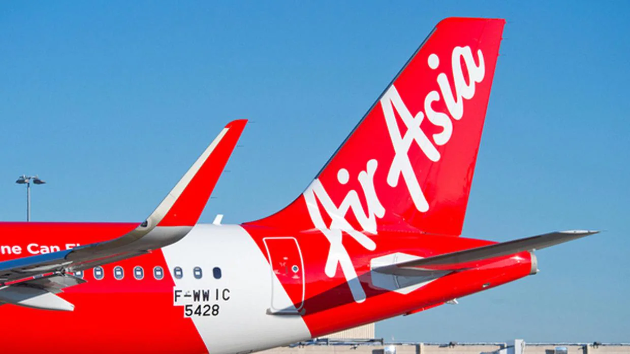 Un avión de AirAsia, obligado a regresar por vibrar «como una lavadora»
