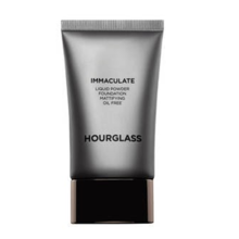 Immaculate de Hourglass es capaz de atenuar imperfecciones y brillos