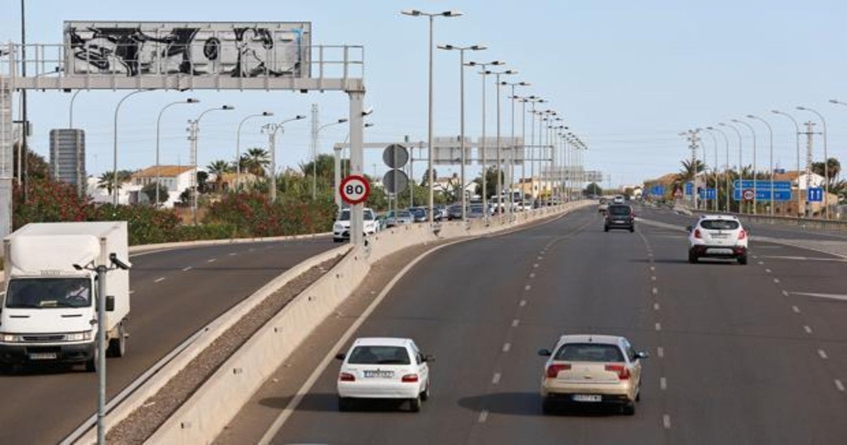 Muere en un accidente de tráfico y el seguro indemniza a la esposa y a la amante