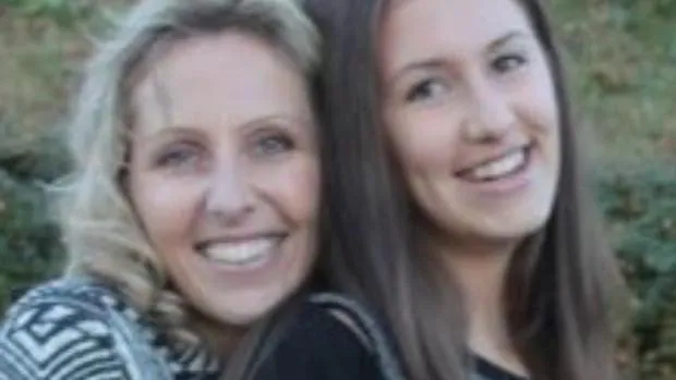 Muere de cáncer a los 47 años y pone su número de cuenta en la esquela para donaciones a su hija