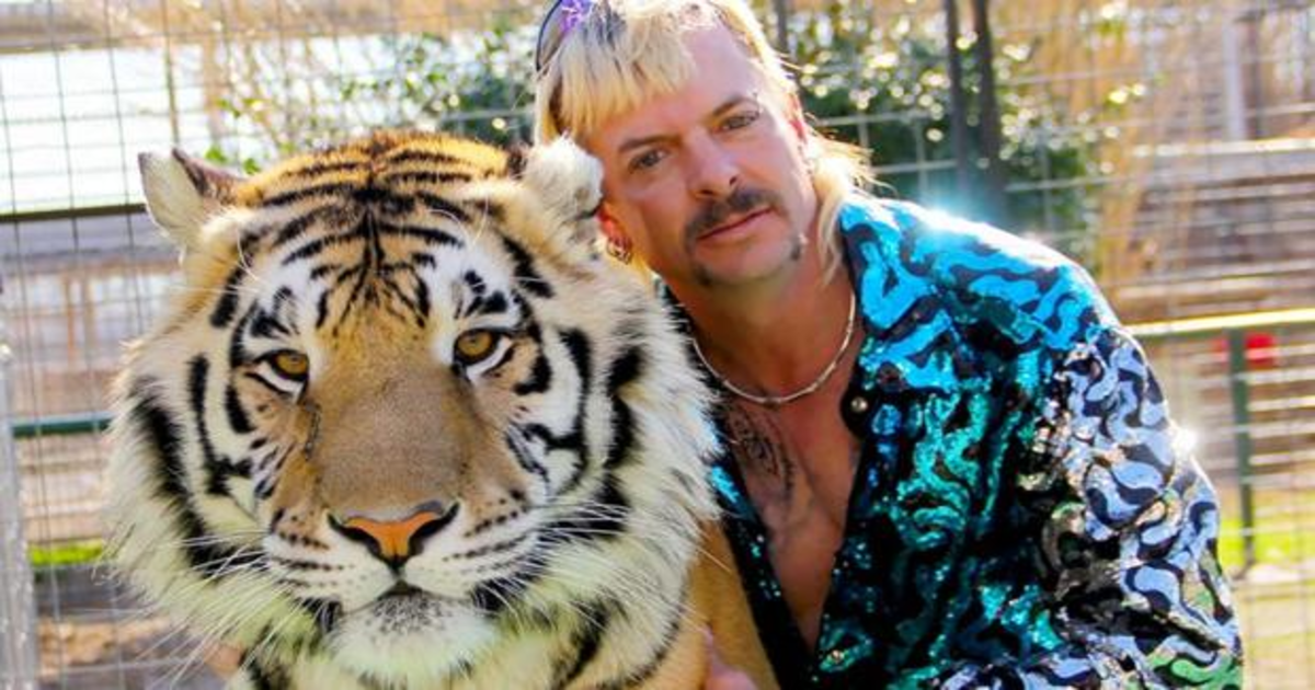 Reducen la condena a Joe Exotic por matar cinco tigres y tras intentar asesinar a la mujer que lo delató