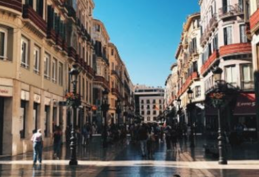 La calle Larios es el corazón de Málaga y una calle muy animada que no hay que perderse