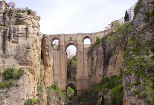 El Puente Nuevo es una de las imágenes más bellas e icónicas de Ronda