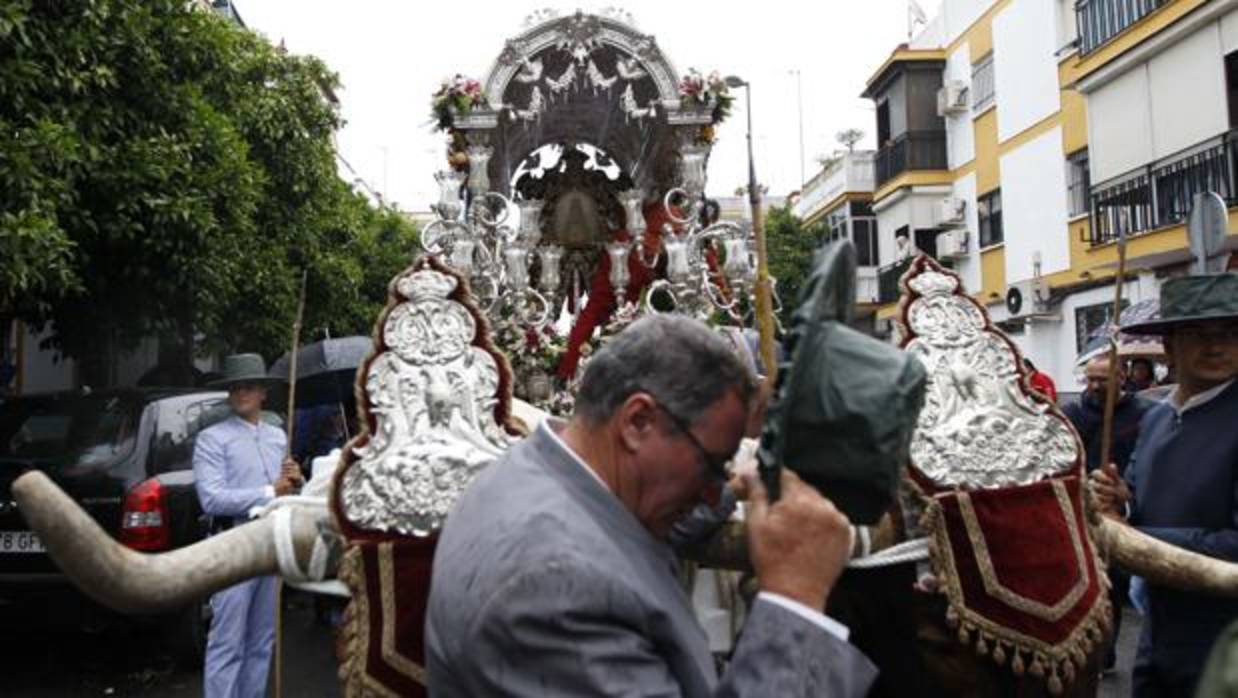 Sigue en directo la salida de la hermandad del Rocío del Cerro