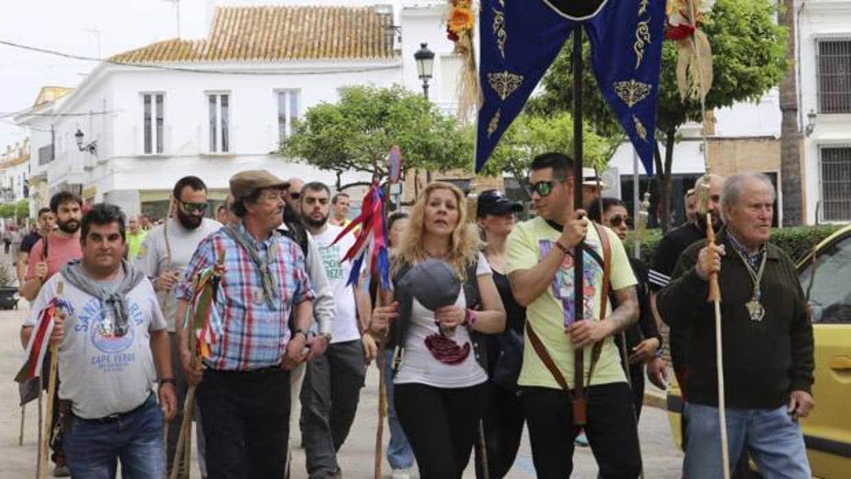 Internos de la cárcel de Huelva peregrinando hacia El Rocío