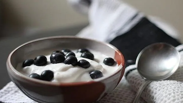 Un yogur a diario ayuda a prevenir la hipertensión en mujeres