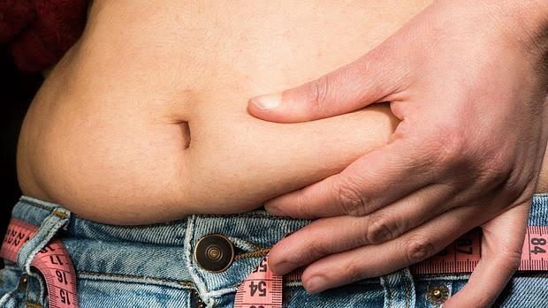 a obesidad también aumenta el riesgo de esclerosis múltiple