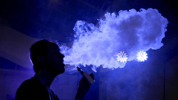 El vapor de los e-cigarrillos contiene hasta 31 compuestos químicos tóxicos