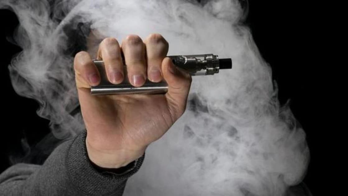 El vapor de los cigarrillos electrónicos agrava los síntomas de asma en los adolescentes