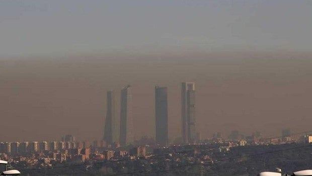 La contaminación del aire nos deja calvos