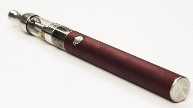 Los cigarrillos electrónicos no son más seguros que los tradicionales