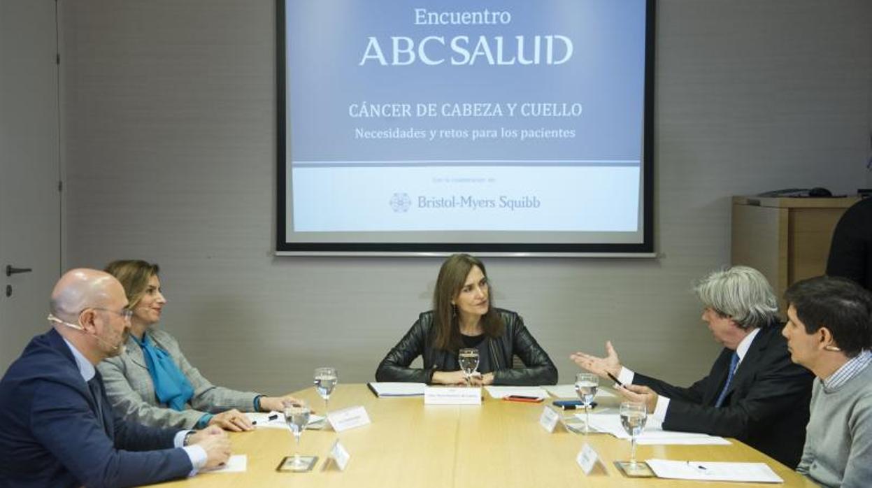 Los especialistas reunidos por ABC Salud en el encuentro sobre cáncer de cabeza y cuello