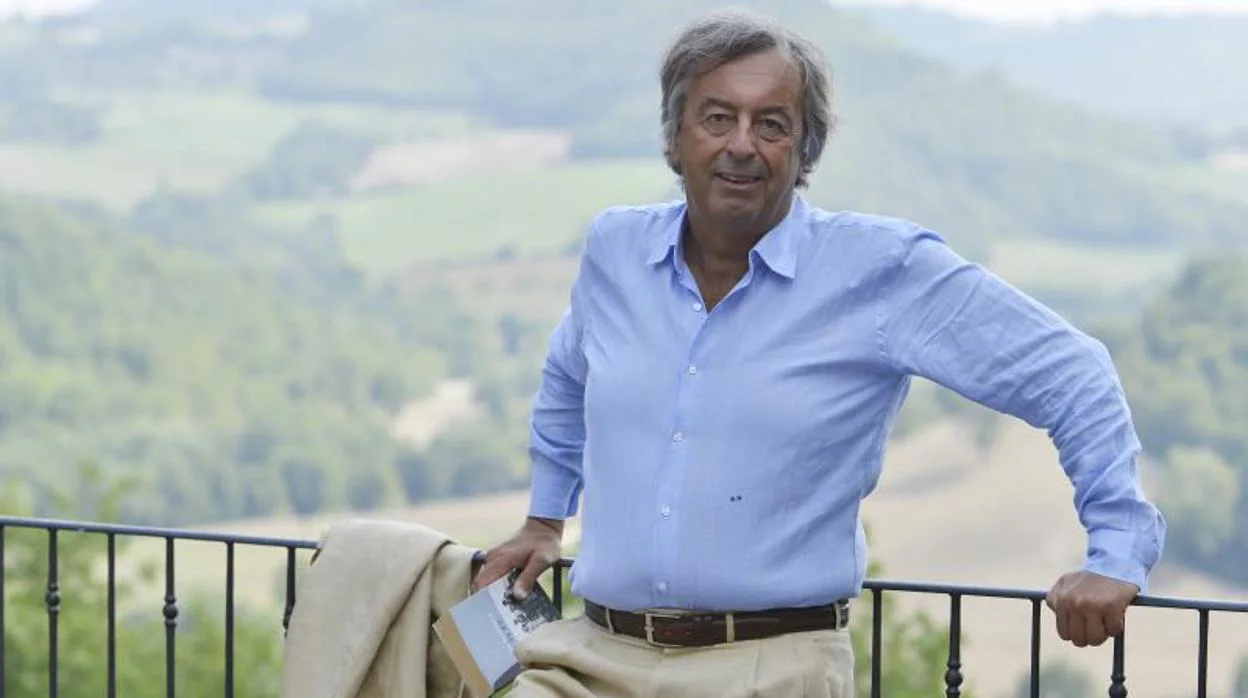 Roberto Burioni, el médico más popular de Italia, por su lucha contra los antivacunas