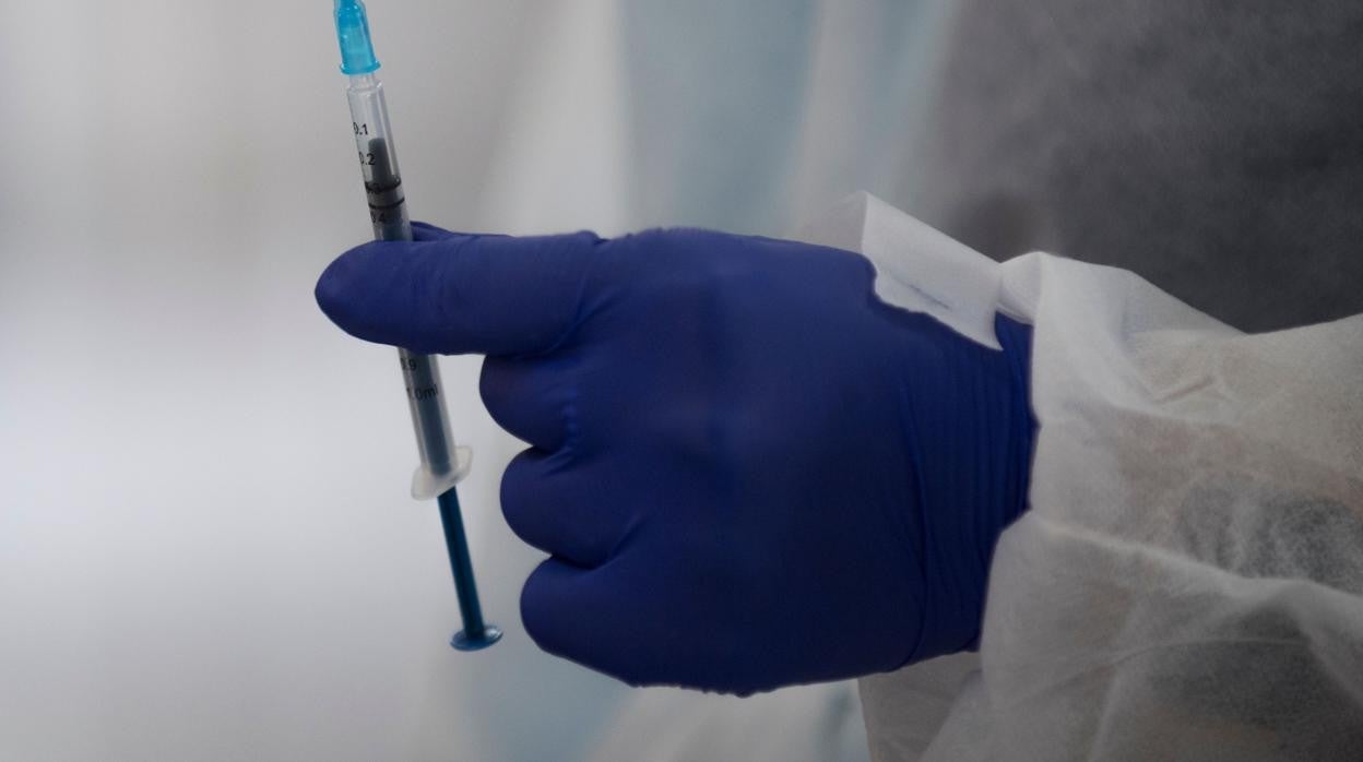 Estos son los enfermos del corazón en los que se debería priorizar la vacunación covid-19