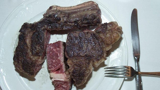 Explican cómo la carne roja aumenta el riesgo de enfermedad cardiovascular