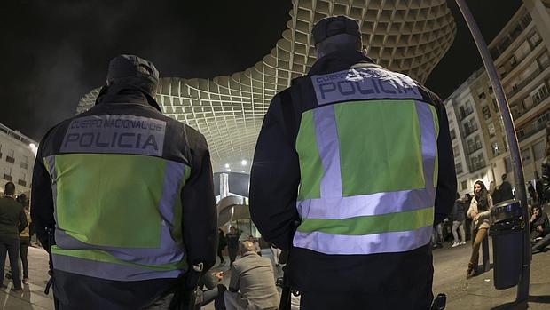 Agentes de la Policía en la Setas