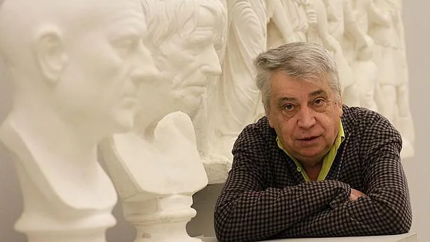 Enrique Valdivieso: «Muchas familias sevillanas han vendido obras maestras de arte durante la crisis»