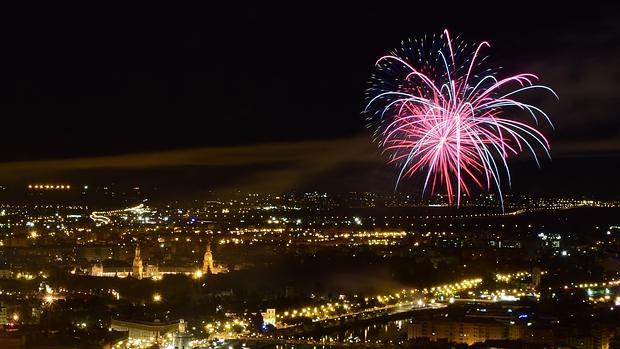 Fuegos artificiales de la Feria de Sevilla 2016