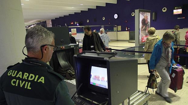 ¿Cómo es la seguridad en el aeropuerto de Sevilla?