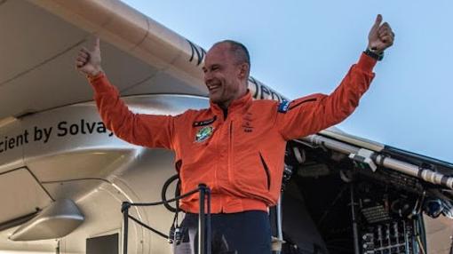 Piccard, a su llegada a Sevilla