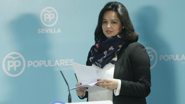 El PP de Sevilla convoca un comité para destituir a la secretaria provincial