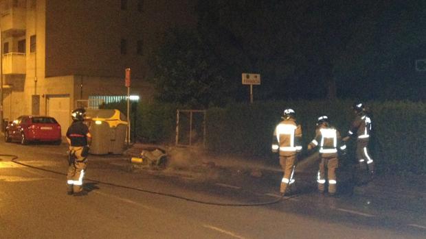 El fuego ya ha sido sofocado por los bomberos