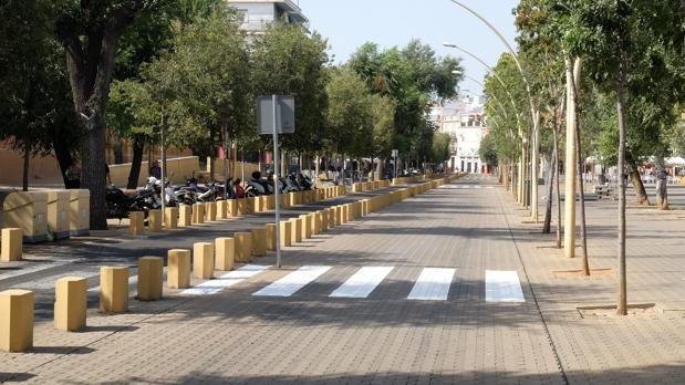 El carril de circulación de la Alameda de Hércules