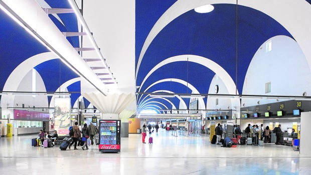 Terminal de salidas del aeropuerto San Pablo, que hoy cumple 25 años desde su inauguración