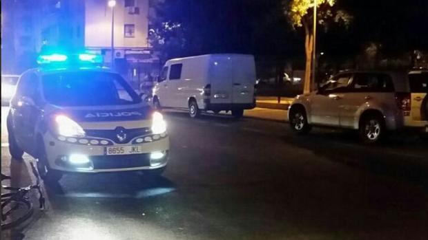 Un coche de la Policía Local de Sevilla de patrulla