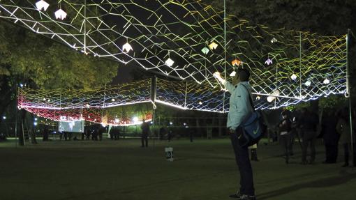 Instalación navideña en un barrio sevillano en las Navidades pasadas