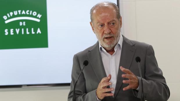 Fernando Rodríguez Villalobos en la presentación de la restauración del conjunto monumental de San Luis de los Franceses