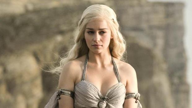 Emilia Clarke interpreta a Daenerys Targaryen