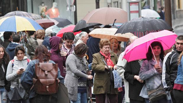 Según Aemet, las máximas alcanzarán los 27 grados este martes en Sevilla