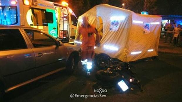 Fallece un motorista en un accidente en la avenida de San Lázaro de Sevilla