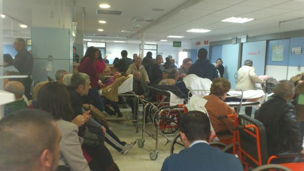 La sala de espera de Urgencias del Virgen Macarena, en una imagen reciente