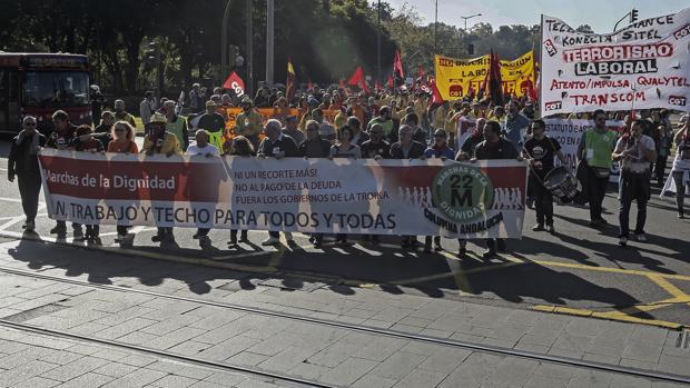 Manifestación convocada por la Marcha de la Dignidad en Sevilla