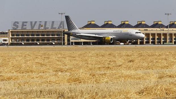 Imagen de archivo del aeropuerto de Sevilla