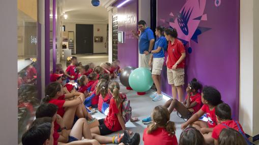 La Casa de la Ciencia y su Planetario tienen gran atractivo para los niños