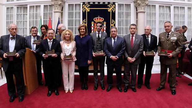 Acto de entrega de los Premios Plaza de España